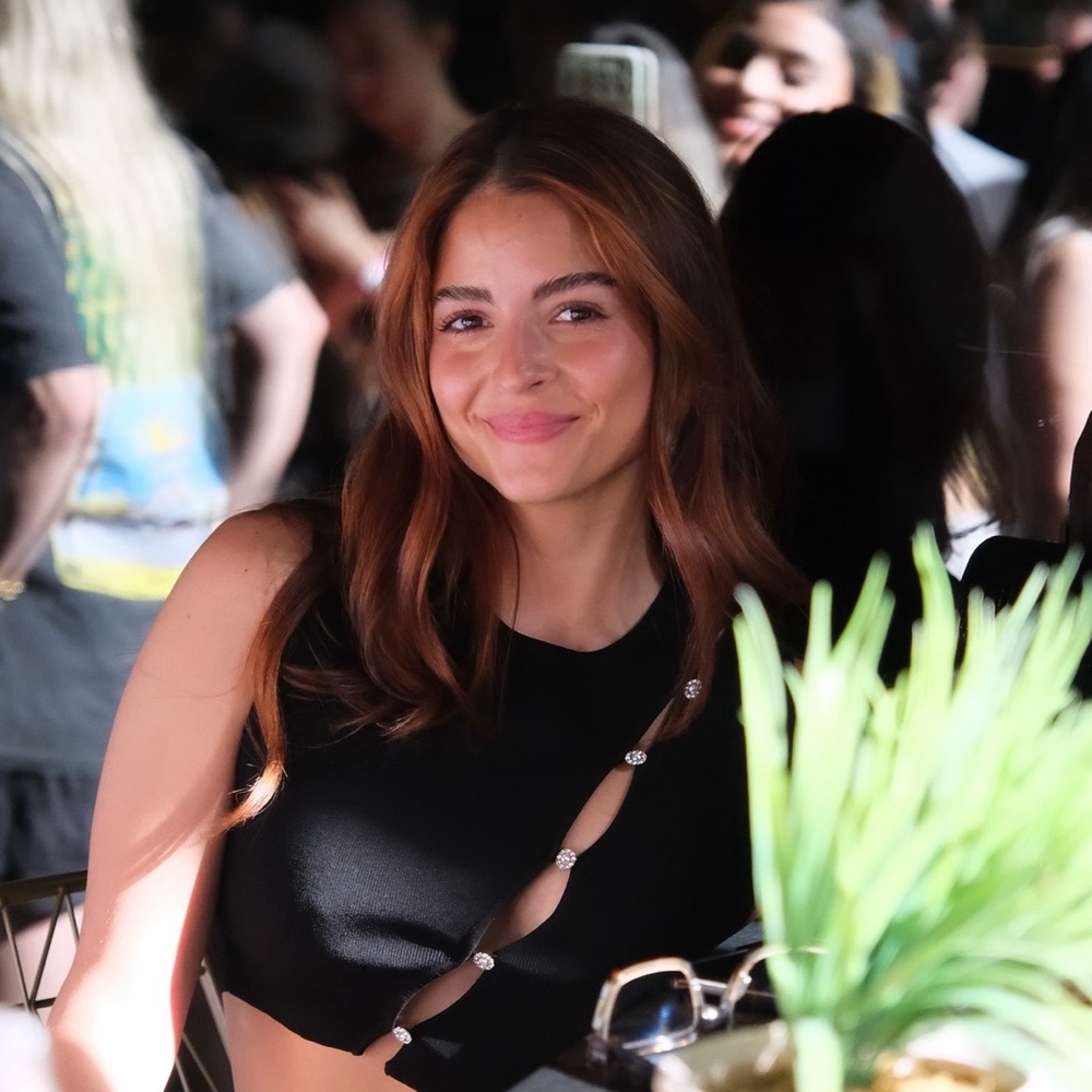 Meet your Posher, Bea